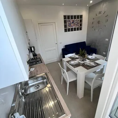 Casa 'da Annunziata' Few Steps From The Sea Lejlighed *